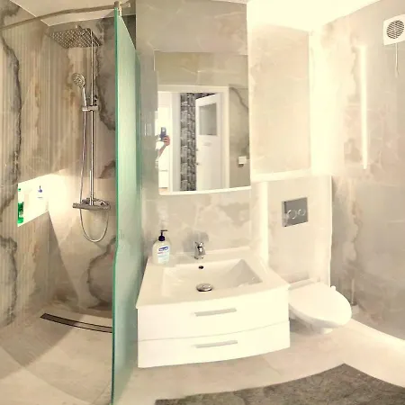 Apartment Studio Zelazna Near Old Town *